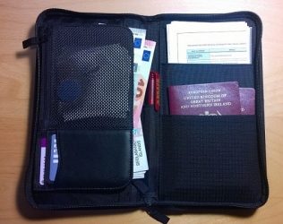 Multifunction Fashion Passport/Wallet TravelerC: 0076!
