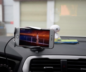 Smart Sensor Car Wireless Charger S5