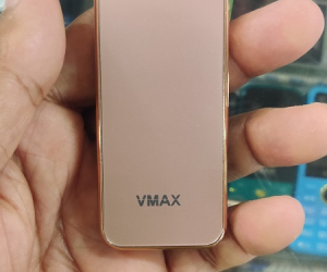 Vmax V18 Mini Card Phone
