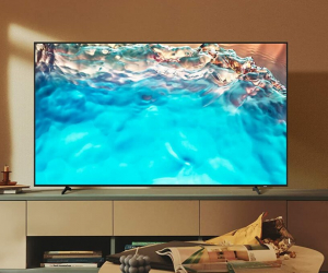 65 inch Samsung BU8100 UHD 4K BezelLess Smart TV