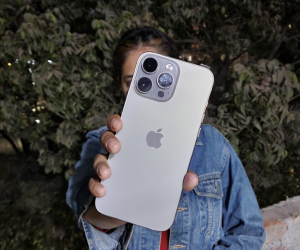 Android Version (iPhone 16 Pro Max Master Copy)