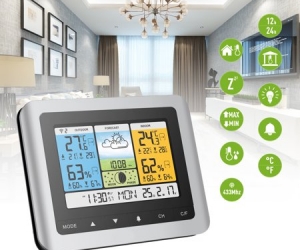 Wireless digital weather station with moon phase