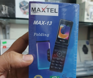 Maxtel Max 13 Folding Mobile Phone Dual Sim Wireless FM Mp3/Mp4